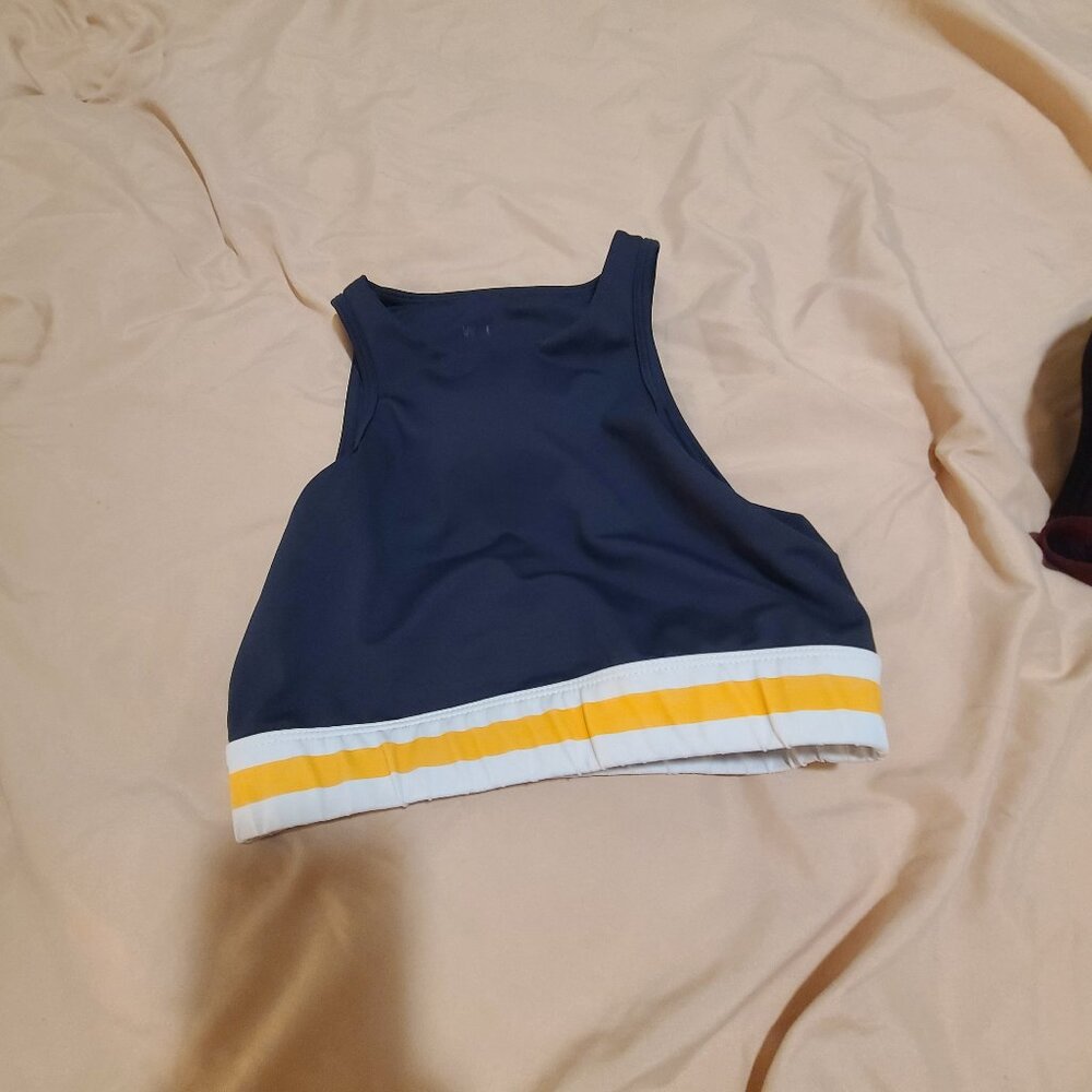 Sports bra top